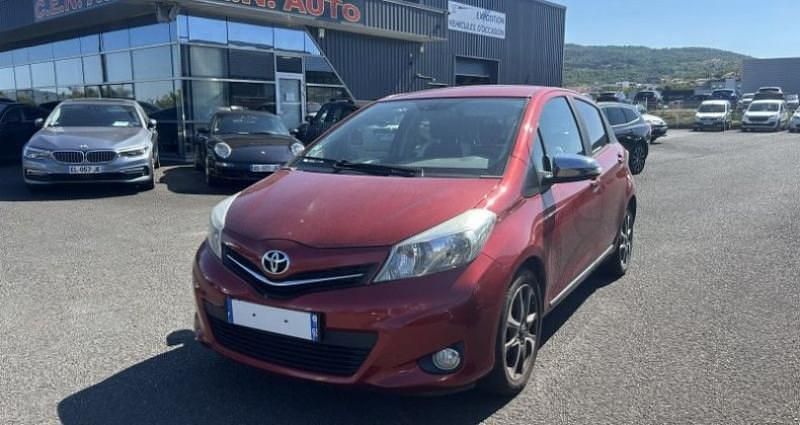 Rouge Utilisé 2013 Toyota Yaris Citadine | 7 500 € - Image 1/4