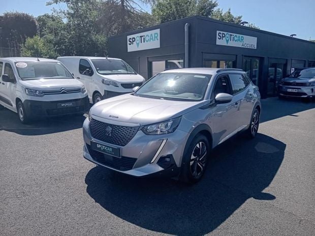 Gris Utilisé 2021 Peugeot e-2008 Allure SUV | 17 890 € (Prix juste) - Image 1/4
