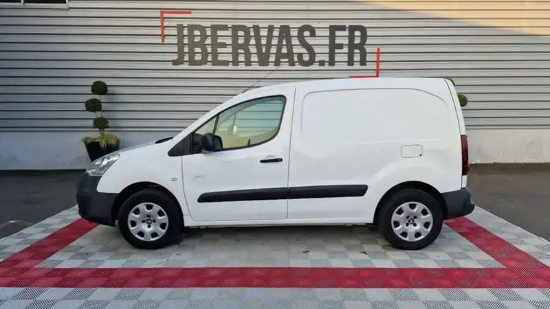 Blanc Utilisé 2018 Peugeot Partner Premium Monospace | 8 999 € (Bon prix) - Image 1/4