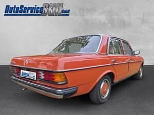 Occasion Mercedes 200 55 ch (40 kW) 1981 Rouge Berline
