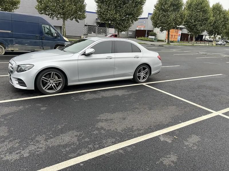 Utilisé 2016 Mercedes E220 AMG line Berline | 22 500 € (Prix cher) - Image 1/4