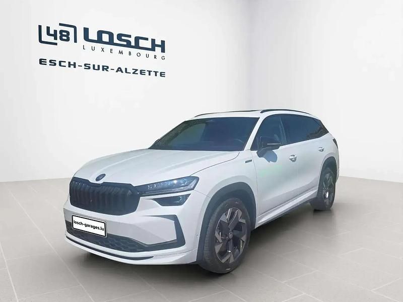 Blanc Utilisé 2025 Skoda Kodiaq SportLine SUV | 56 778 € (Prix cher) - Image 1/4