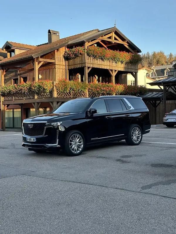 Noir Utilisé 2021 Cadillac Escalade SUV | 89 000 € - Image 1/4