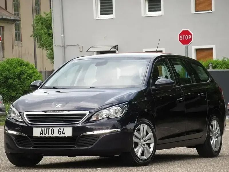 Bleu Utilisé 2017 Peugeot 308 Break | 7 990 € (Bon prix) - Image 1/4