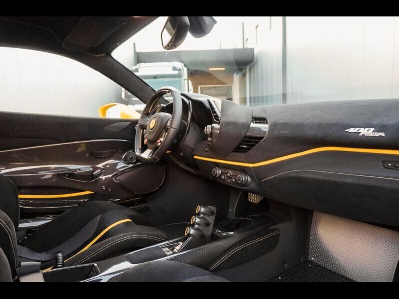 Occasion Ferrari 488 720 ch (529 kW) 2020 Jaune Cabriolet