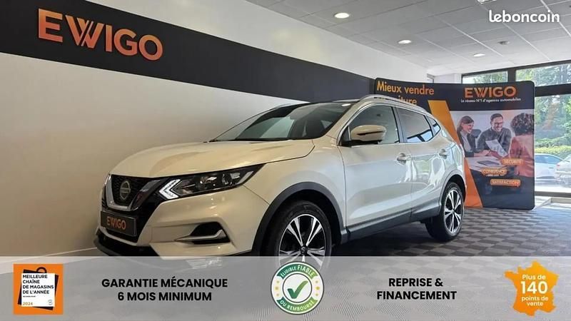 Blanc Utilisé 2019 Nissan Qashqai N-Connecta SUV | 18 790 € (Prix juste) - Image 1/4