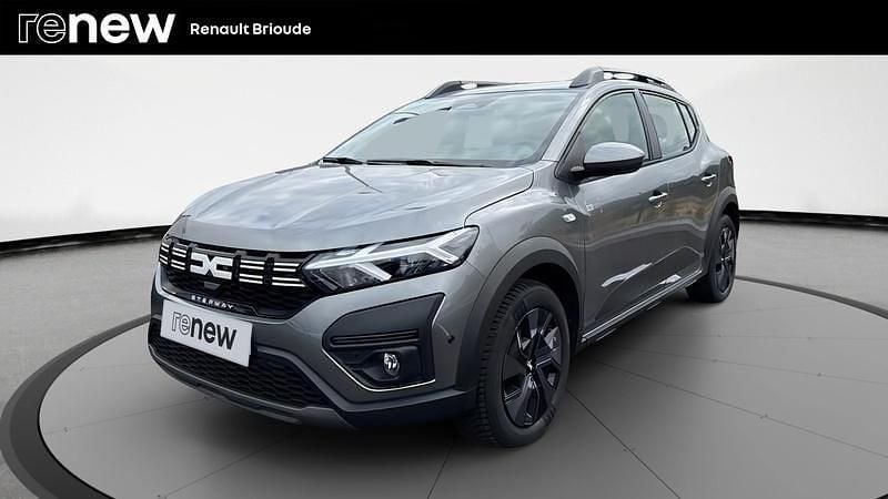Gris Utilisé 2025 Dacia Sandero Expression Citadine | 17 690 € (Prix juste) - Image 1/4