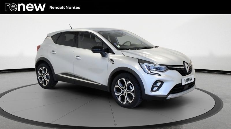 Gris Utilisé 2022 Renault Captur Techno SUV | 19 490 € - Image 1/2
