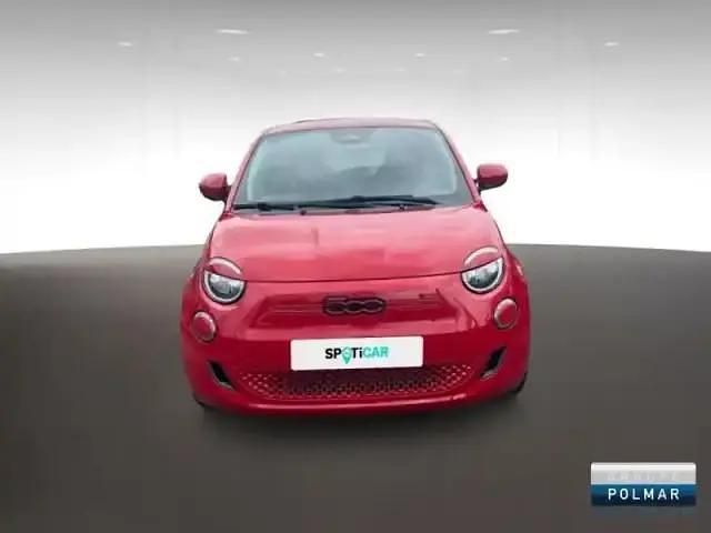 Occasion Fiat 500e Red 69 kW (95 ch) 2023 Red by (red) pastel Citadine