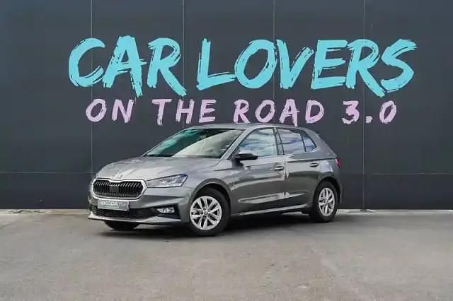 Gris Utilisé 2025 Skoda Fabia Selection Berline | 21 690 € (Prix juste) - Image 1/4