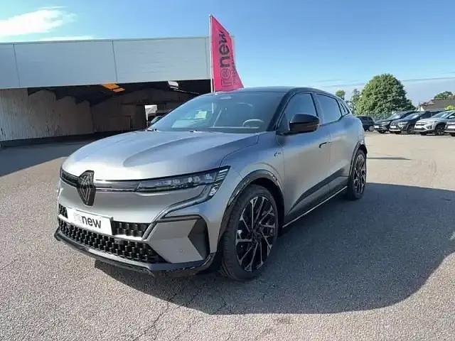 Yvm Nouvelle 2025 Renault Mégane Berline | 37 490 € - Image 1/4