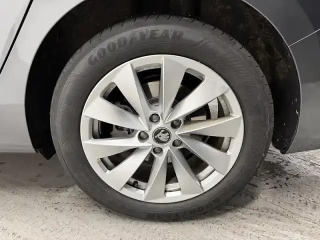 Occasion Skoda Superb 204 ch (150 kW) 2025 Gris graphite Break