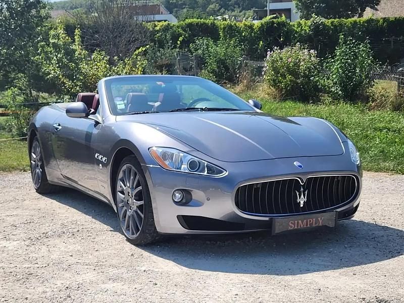 Blanc Occasion 2014 Maserati GranCabrio Cabriolet | 70 990 € - Image 1/4
