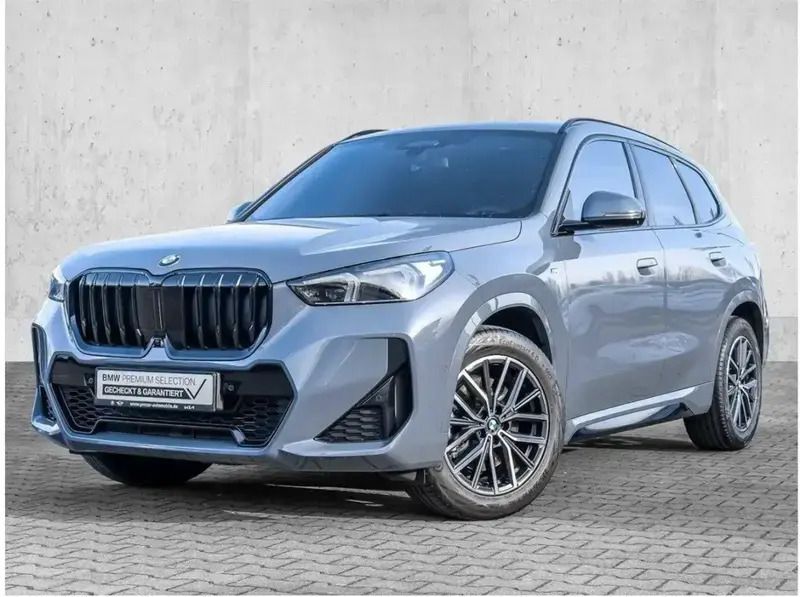 Gris Utilisé 2024 BMW X1 M Sport SUV | 49 990 € (Prix assez cher) - Image 1/4