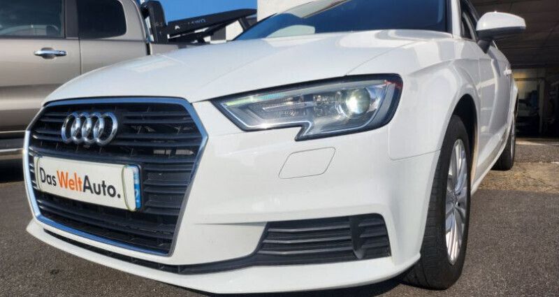 Utilisé 2017 Audi A3 Business Berline | 13 990 € (Prix juste) - Image 1/4