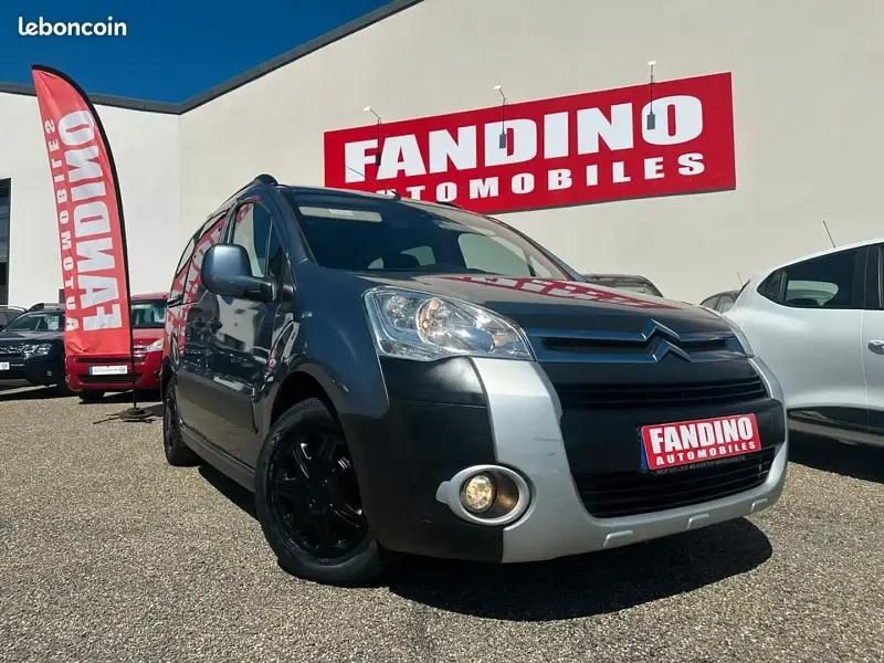 Gris Utilisé 2011 Citroën Berlingo XTR Monospace | 10 490 € (Prix juste) - Image 1/4