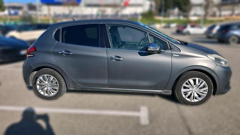 Occasion Peugeot 208 82 ch (60 kW) 2015 Gris Citadine