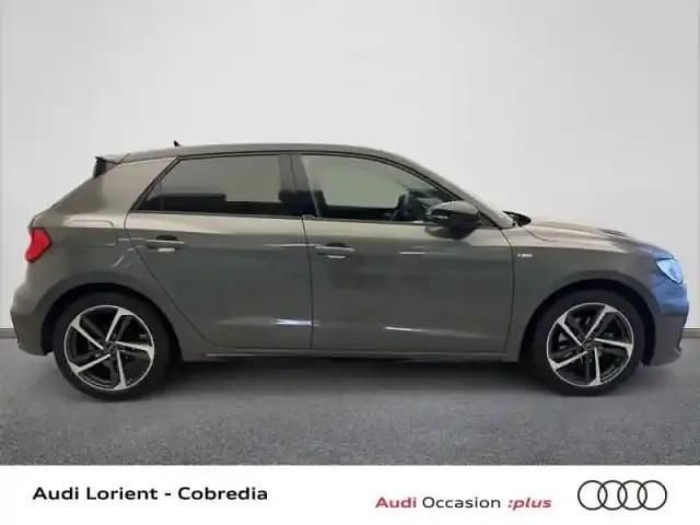Occasion Audi A1 Sportback S-line plus 116 ch (85 kW) 2025 Gris chronos métallisé noir mythe métallisé Citadine