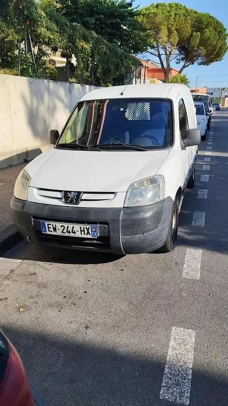 Utilisé 2007 Peugeot Partner Monospace | 3 200 € - Image 1/4