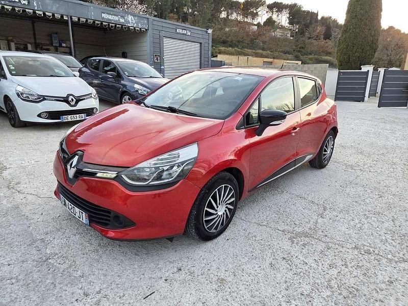 Occasion Renault Clio IV Expression 90 ch (66 kW) 2012 Rouge Berline