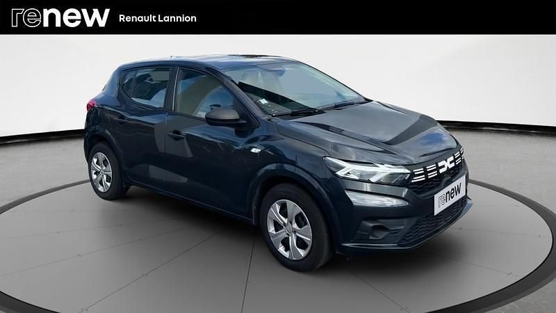 Gris Utilisé 2023 Dacia Sandero Essentiel Citadine | 12 990 € - Image 1/4