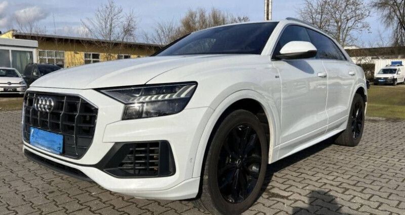Utilisé 2019 Audi Q8 S-Line SUV | 61 750 € (Prix juste) - Image 1/4