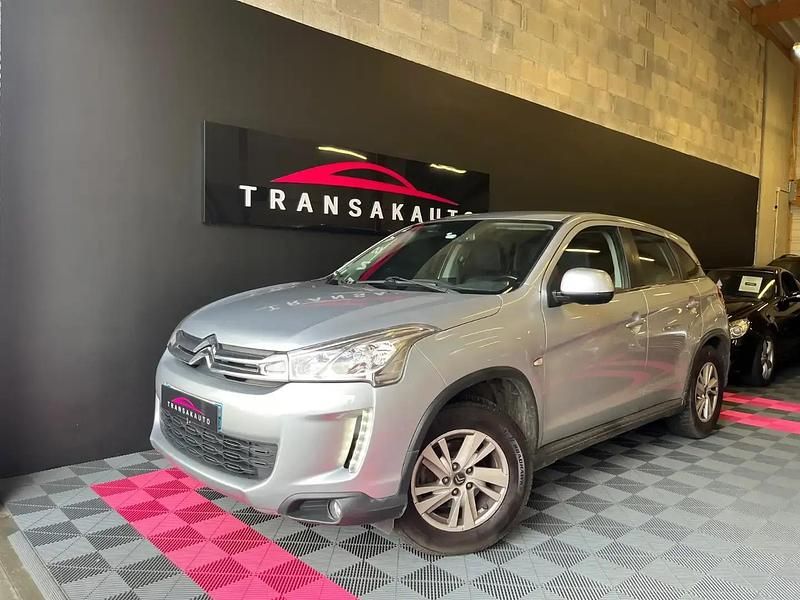 Gris Utilisé 2017 Citroën C4 Aircross Feel SUV | 11 990 € (Prix juste) - Image 1/4