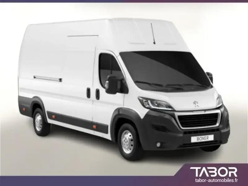 Blanc Nouvelle 2024 Peugeot Boxer Van | 30 744 € - Image 1/4