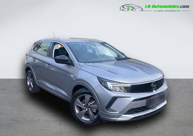 Utilisé 2024 Opel Grandland X SUV | 23 900 € (Prix juste) - Image 1/4
