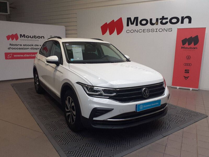 Blanc Utilisé 2022 VW Tiguan Active SUV | 24 990 € (Bon prix) - Image 1/4