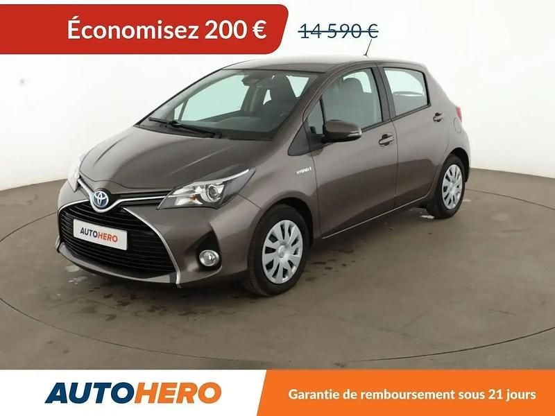 Occasion Toyota Yaris Hybrid 101 ch (74 kW) 2017 Gris Citadine