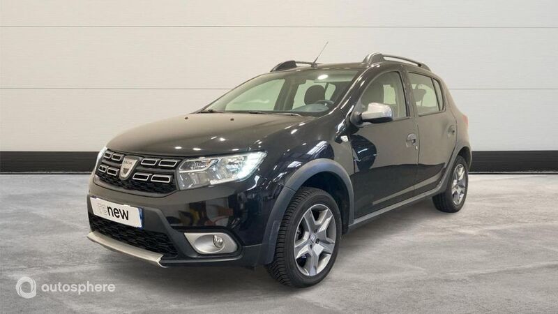 Noir Utilisé 2020 Dacia Sandero Stepway Citadine | 12 499 € (Prix juste) - Image 1/4
