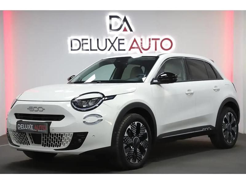 Blanc Utilisé 2024 Fiat 600 La Prima Berline | 21 990 € (Bon prix) - Image 1/4