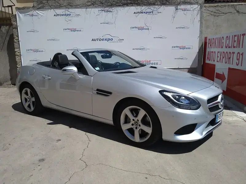 Gris argent iridi Utilisé 2019 Mercedes SLC300 Cabriolet | 38 900 € - Image 1/4