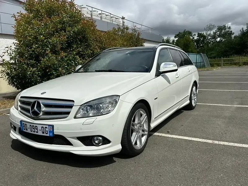 Blanc Utilisé 2008 Mercedes C320 Avantgarde Break | 14 990 € - Image 1/4