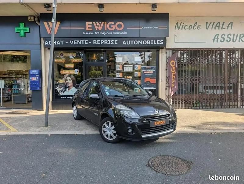 Noir Utilisé 2011 Renault Clio III Citadine | 4 990 € (Bon prix) - Image 1/4