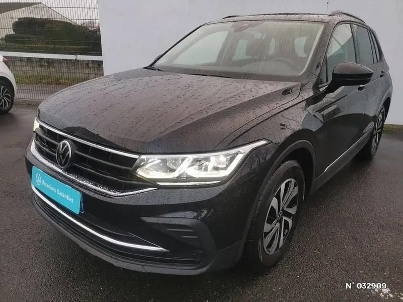 Noir Occasion 2022 VW Tiguan Active SUV | 28 990 € (Bon prix) - Image 1/4