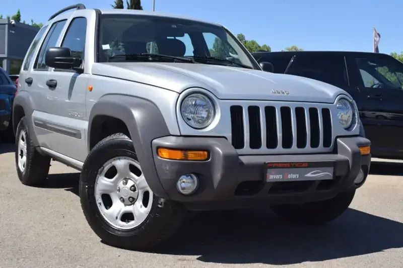 Gris Utilisé 2004 Jeep Cherokee Sport SUV | 7 400 € - Image 1/4