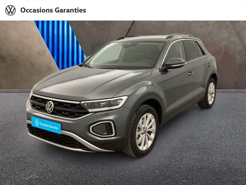 Gris Utilisé 2024 VW T-Roc Life SUV | 31 150 € (Prix juste) - Image 1/4