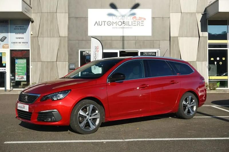 Rouge Utilisé 2019 Peugeot 308 GT-line Break | 16 990 € (Prix juste) - Image 1/4