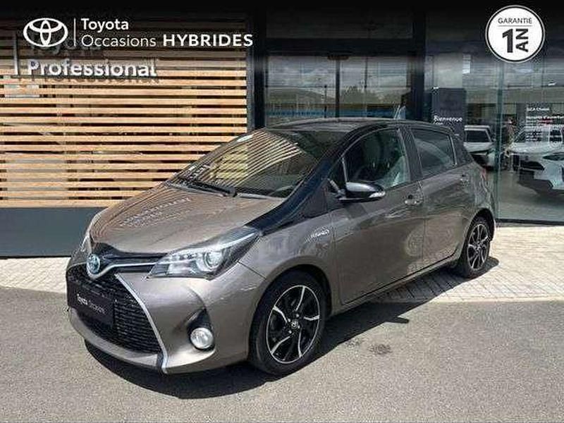 Utilisé 2017 Toyota Yaris Hybrid Berline | 14 990 € (Prix juste) - Image 1/1