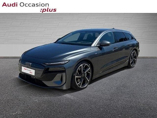 Gris daytona nacré Utilisé 2025 Audi A6 e-tron S-Line Break | 98 900 € (Prix cher) - Image 1/4