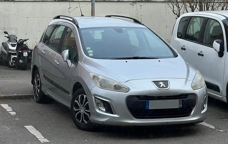 Utilisé 2011 Peugeot 308 Business-Line Break | 3 600 € (Prix juste) - Image 1/4