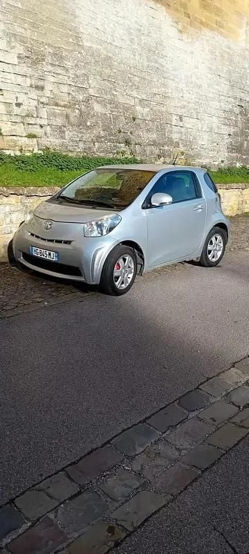 Utilisé 2010 Toyota iQ Citadine | 4 300 € (Bon prix) - Image 1/4