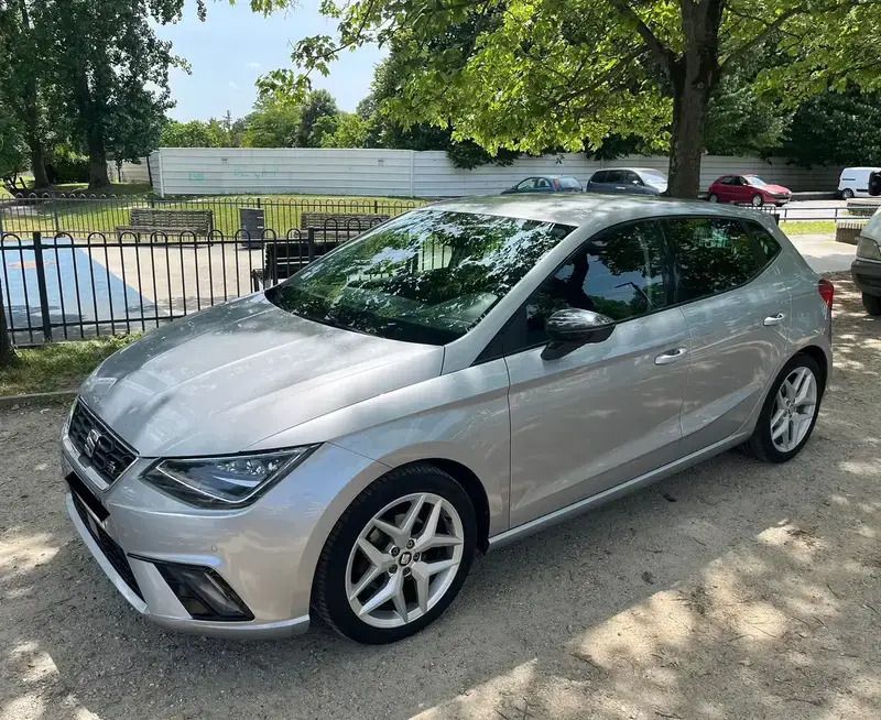 Gris Utilisé 2019 Seat Ibiza FR Berline | 14 990 € (Bon prix) - Image 1/4