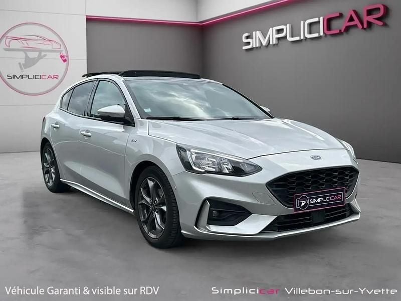 Gris Utilisé 2019 Ford Focus ST-Line | 15 380 € - Image 1/4