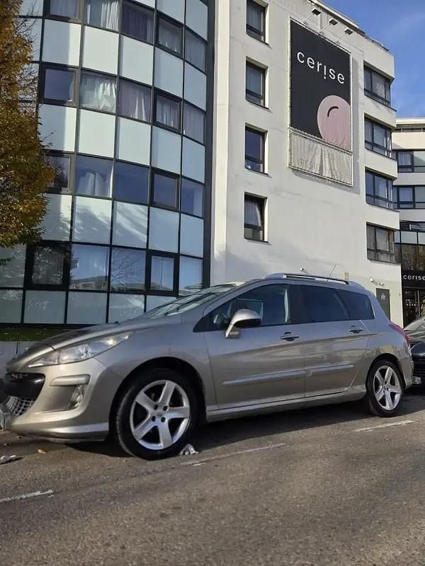 Utilisé 2010 Peugeot 308 Business-Line Berline | 3 600 € (Bon prix) - Image 1/4
