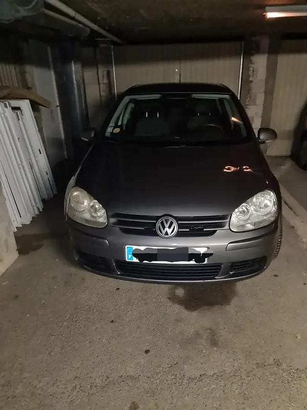 Gris Utilisé 2007 VW Golf V Berline | 2 200 € (Bon prix) - Image 1/4