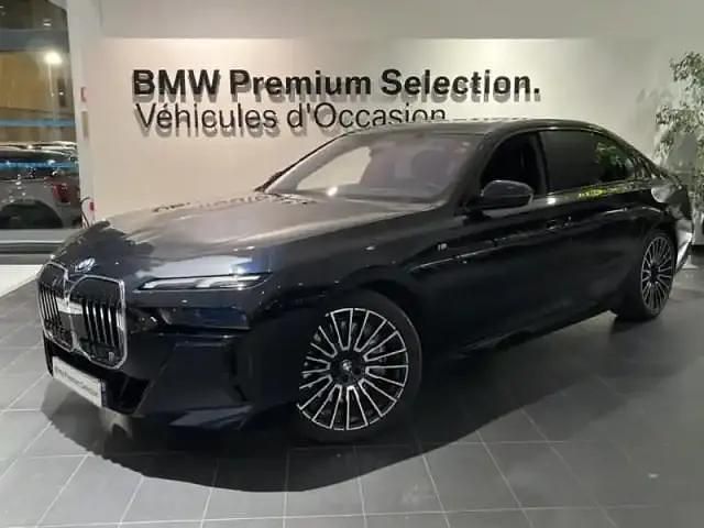 M carbonschwarz métallisé Occasion 2025 BMW 750e M Sport Berline | 108 790 € - Image 1/4