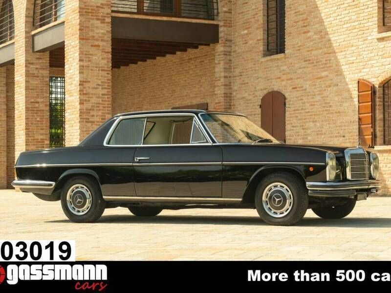 Noir Utilisé 1970 Mercedes 250 Coupé | 19 000 € - Image 1/4